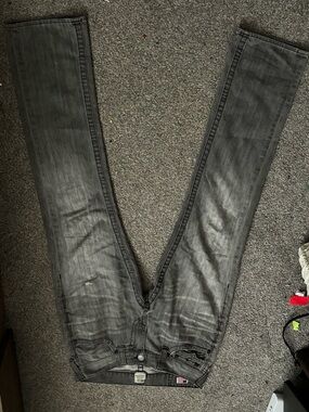 Y2K Vintage True Religion Gray Slim Bootcut Jeans with Subtle Fading